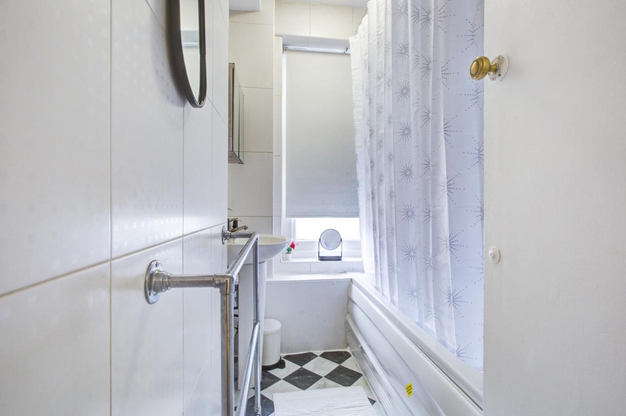 Evelyn Beautiful 2 Bedroom Apartment ロンドン エクステリア 写真